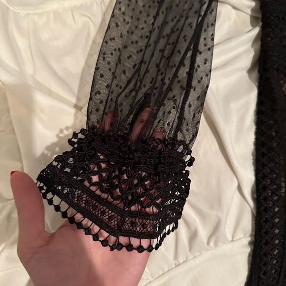 High neck black lace cocktail dress - Picture 5 of 11